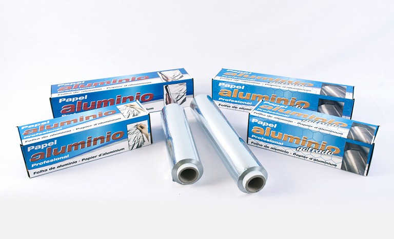 Rolo De Aluminio C/Dispensador 30Cm 300Mts                  