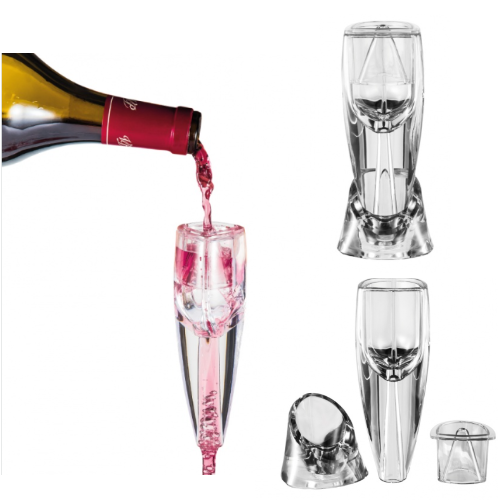 Decantador/Arejador De Vinho On Table                       